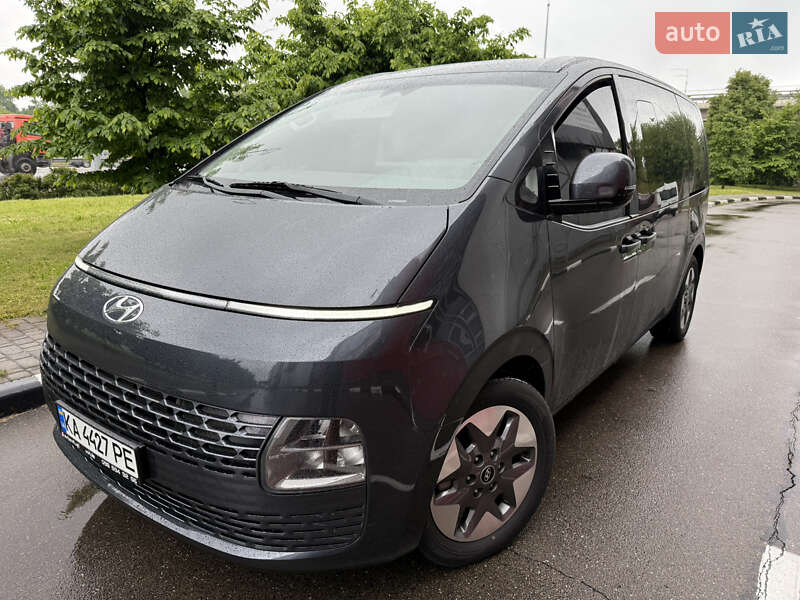 Мінівен Hyundai Staria 2021 в 