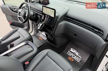 Мінівен Hyundai Staria 2021 в 