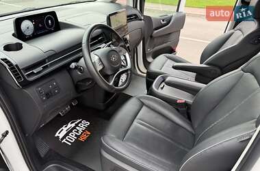 Мінівен Hyundai Staria 2021 в 