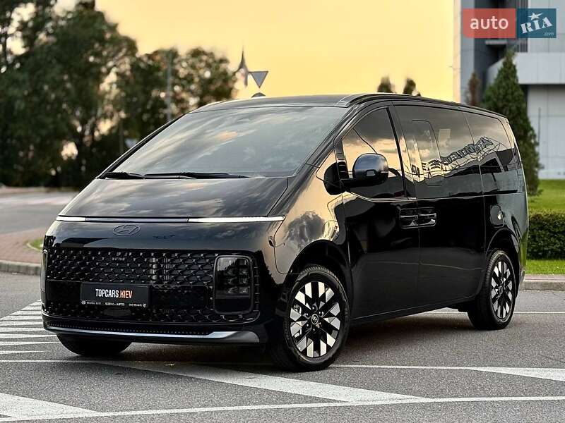 Hyundai Staria 2025