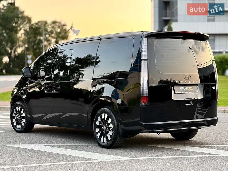 Минивэн Hyundai Staria 2025 в Киеве