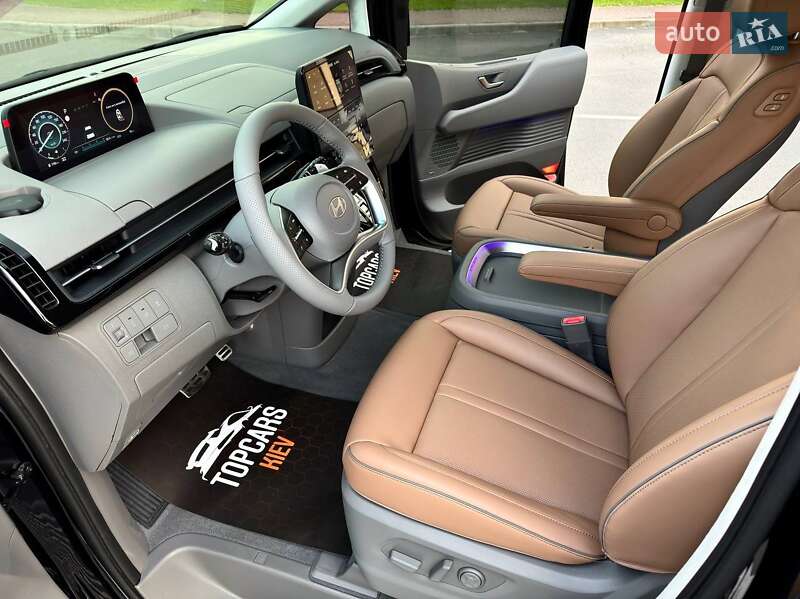Минивэн Hyundai Staria 2025 в Киеве