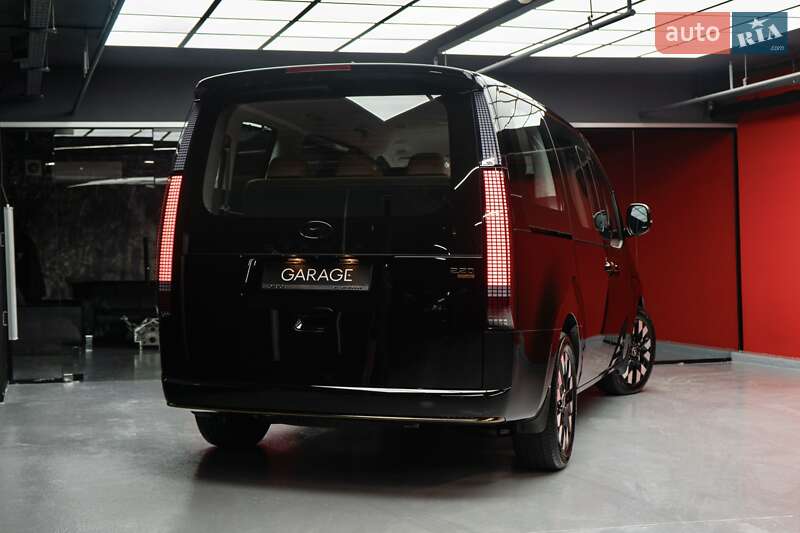 Минивэн Hyundai Staria 2025 в Киеве
