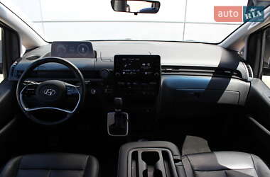 Мінівен Hyundai Staria 2023 в 