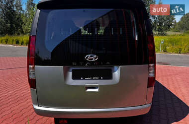 Минивэн Hyundai Staria 2022 в 