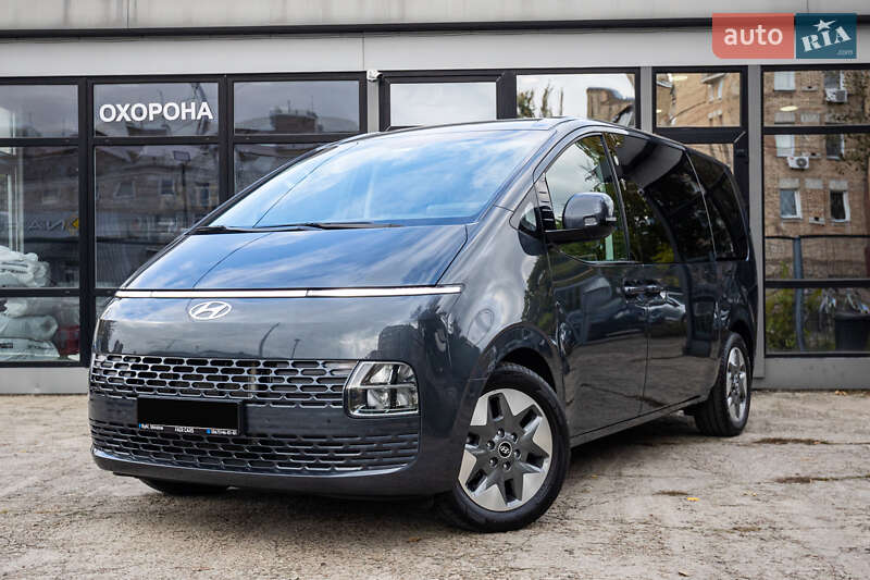Мінівен Hyundai Staria 2024 в 