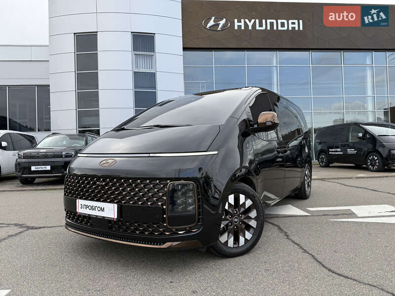 Мінівен Hyundai Staria 2022 в Києві