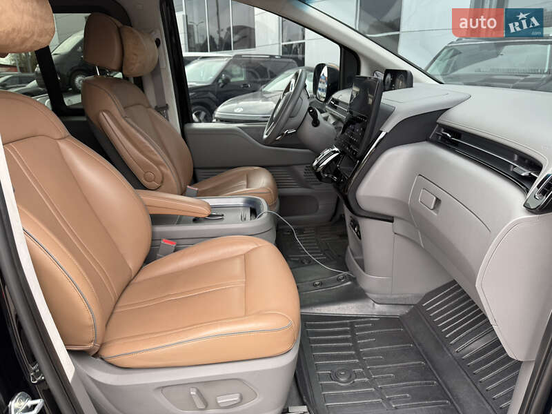 Мінівен Hyundai Staria 2022 в Києві