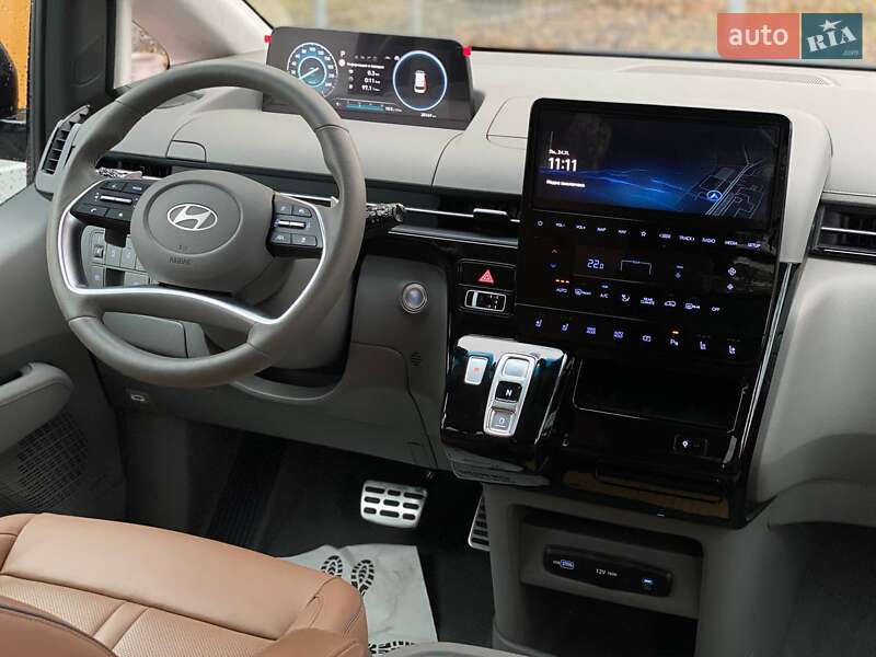 Минивэн Hyundai Staria 2025 в Днепре