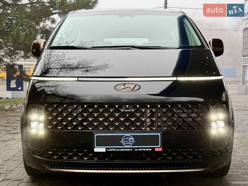 Мінівен Hyundai Staria 2022 в Дніпрі
