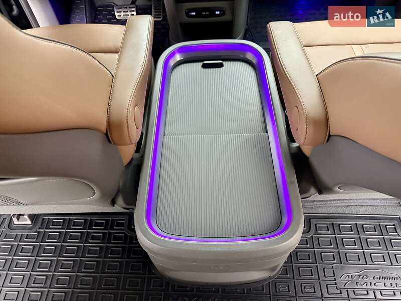 Мінівен Hyundai Staria 2022 в Дніпрі