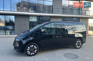 Мінівен Hyundai Staria 2022 в Києві