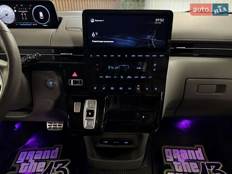 Минивэн Hyundai Staria 2022 в Киеве