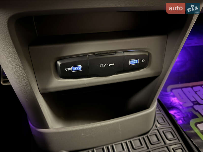 Минивэн Hyundai Staria 2022 в Киеве