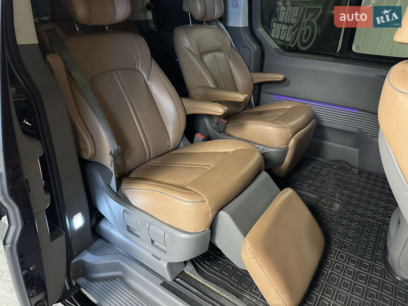 Минивэн Hyundai Staria 2022 в Киеве