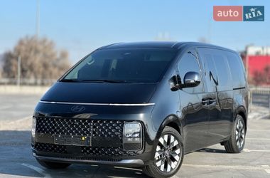 Минивэн Hyundai Staria 2024 в Киеве