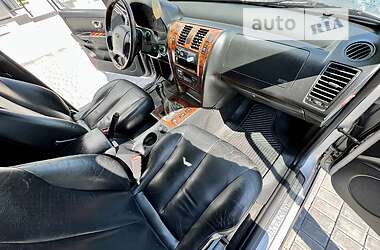 Внедорожник / Кроссовер Hyundai Terracan 2003 в 