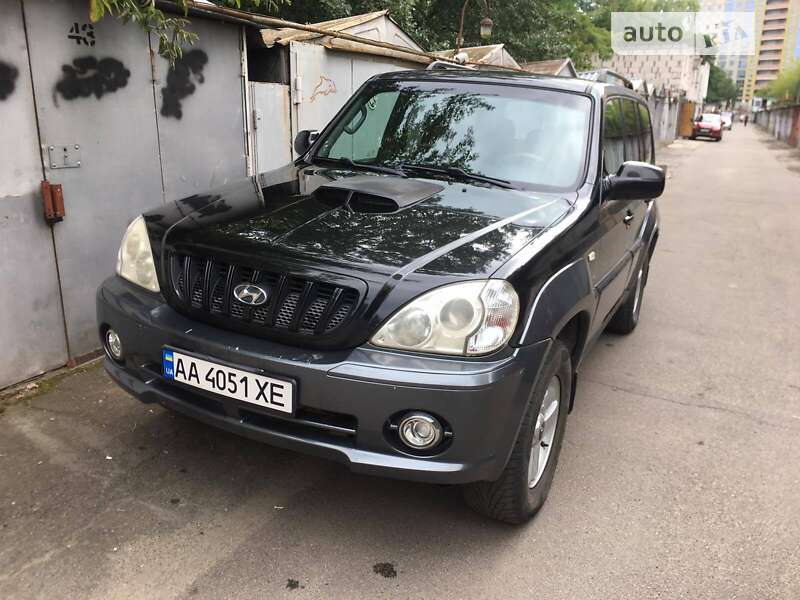 Позашляховик / Кросовер Hyundai Terracan 2003 в Києві
