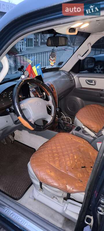 Внедорожник / Кроссовер Hyundai Terracan 2004 в Запорожье