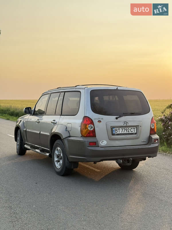 Внедорожник / Кроссовер Hyundai Terracan 2003 в Бобринце