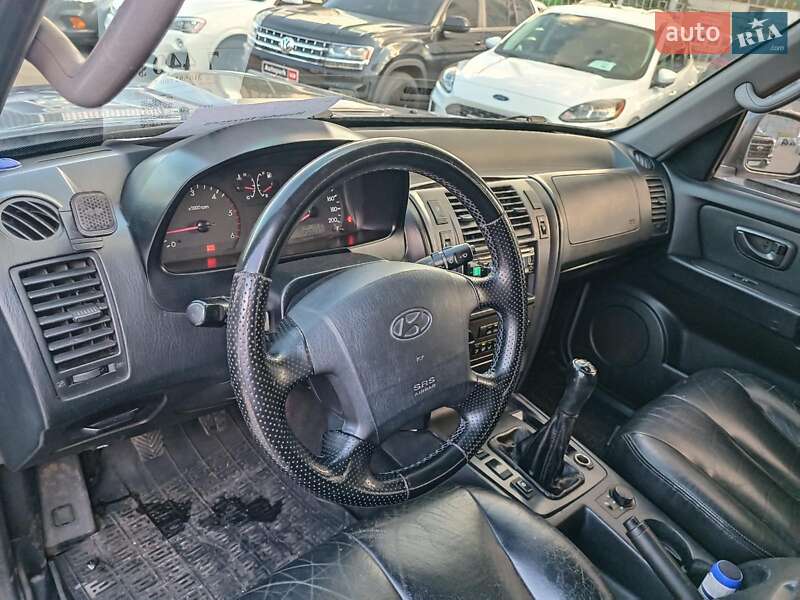 Внедорожник / Кроссовер Hyundai Terracan 2001 в Харькове