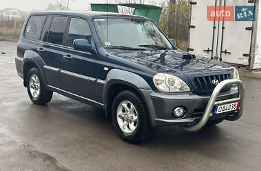 Позашляховик / Кросовер Hyundai Terracan 2002 в Сумах