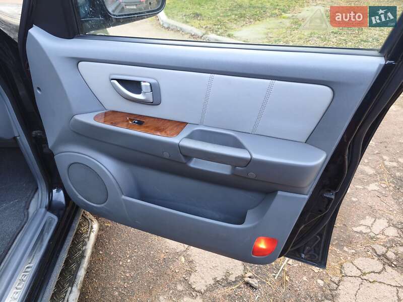 Внедорожник / Кроссовер Hyundai Terracan 2004 в Чернигове