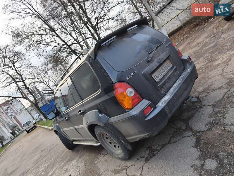 Внедорожник / Кроссовер Hyundai Terracan 2004 в Чернигове
