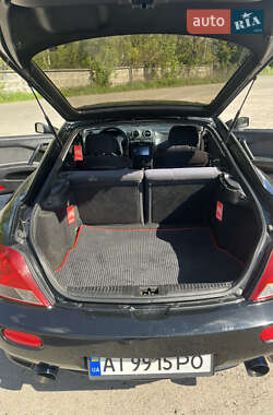 Купе Hyundai Tiburon 2004 в 