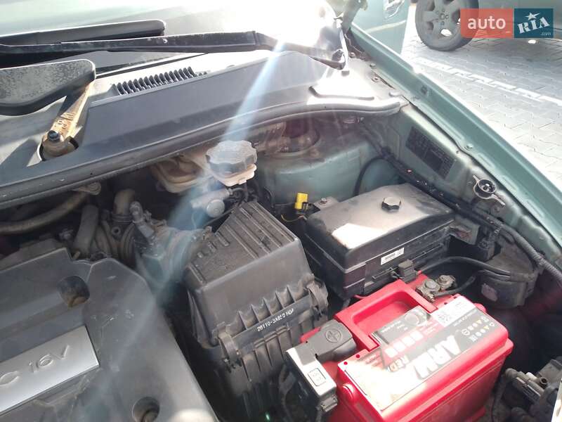 Мінівен Hyundai Trajet 2005 в Хмельницькому