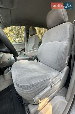 Минивэн Hyundai Trajet 2006 в 