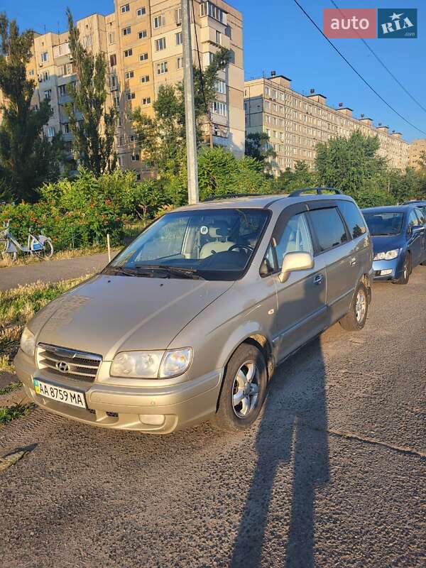 Минивэн Hyundai Trajet 2005 в Киеве