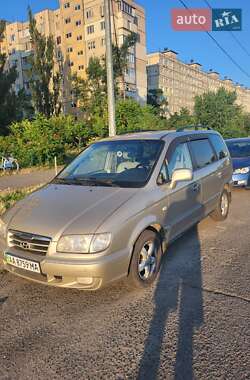Минивэн Hyundai Trajet 2005 в 