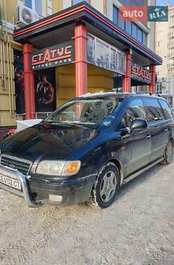 Минивэн Hyundai Trajet 2003 в Черновцах