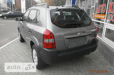 Внедорожник / Кроссовер Hyundai Tucson 2013 в 