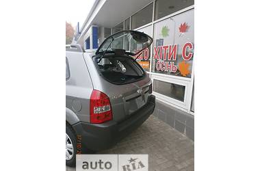 Внедорожник / Кроссовер Hyundai Tucson 2013 в 