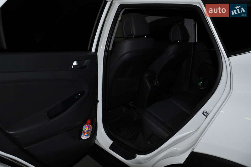 Внедорожник / Кроссовер Hyundai Tucson 2016 в Одессе