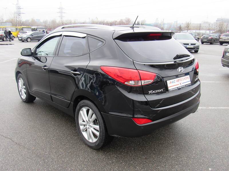 Позашляховик / Кросовер Hyundai Tucson 2011 в Києві
