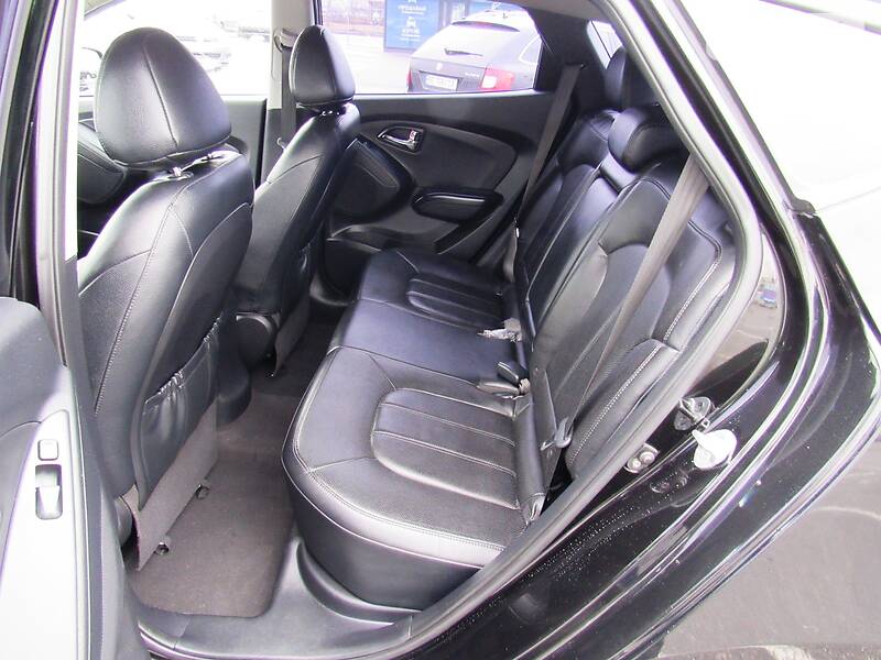 Позашляховик / Кросовер Hyundai Tucson 2011 в Києві
