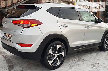 Внедорожник / Кроссовер Hyundai Tucson 2015 в Ивано-Франковске