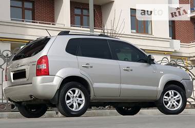Позашляховик / Кросовер Hyundai Tucson 2008 в 