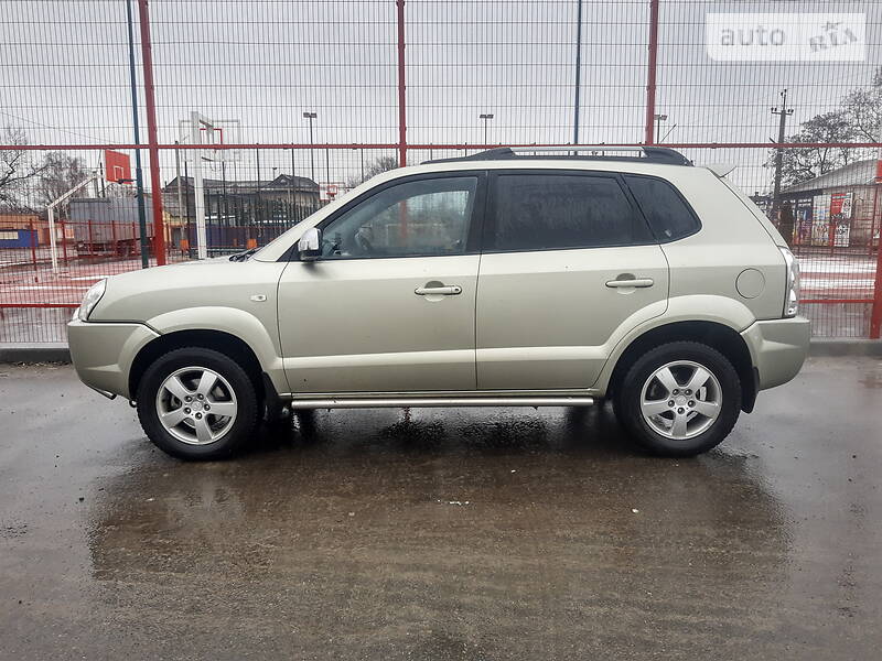 Позашляховик / Кросовер Hyundai Tucson 2007 в 