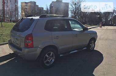 Позашляховик / Кросовер Hyundai Tucson 2008 в 