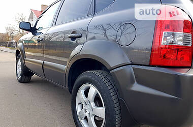 Позашляховик / Кросовер Hyundai Tucson 2008 в 
