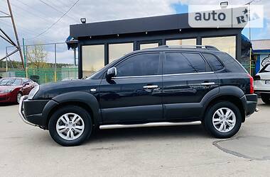 Позашляховик / Кросовер Hyundai Tucson 2011 в 
