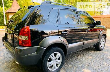 Позашляховик / Кросовер Hyundai Tucson 2008 в 