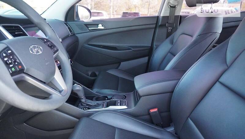 Позашляховик / Кросовер Hyundai Tucson 2015 в Одесі