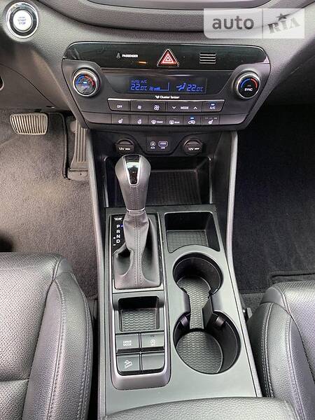 Позашляховик / Кросовер Hyundai Tucson 2016 в Одесі