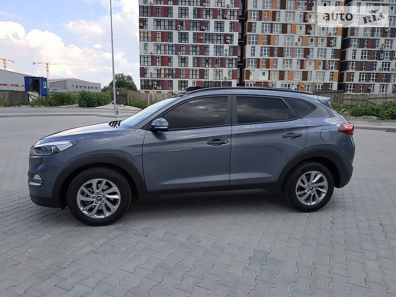 Внедорожник / Кроссовер Hyundai Tucson 2016 в Киеве