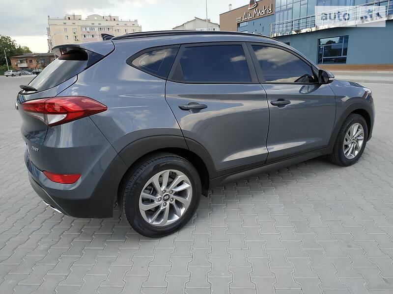 Внедорожник / Кроссовер Hyundai Tucson 2016 в Киеве